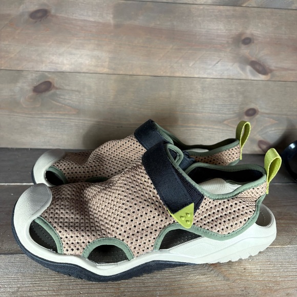 crocs swiftwater deck mens size 9 shoes brown slip on comfort fisherman sandals - Picture 1 of 8